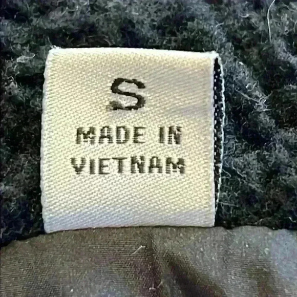 Levi's Men's Hooded Jacket Small Navy Blue Sherpa Lined Hood Quilted Lining - Picture 4 of 12